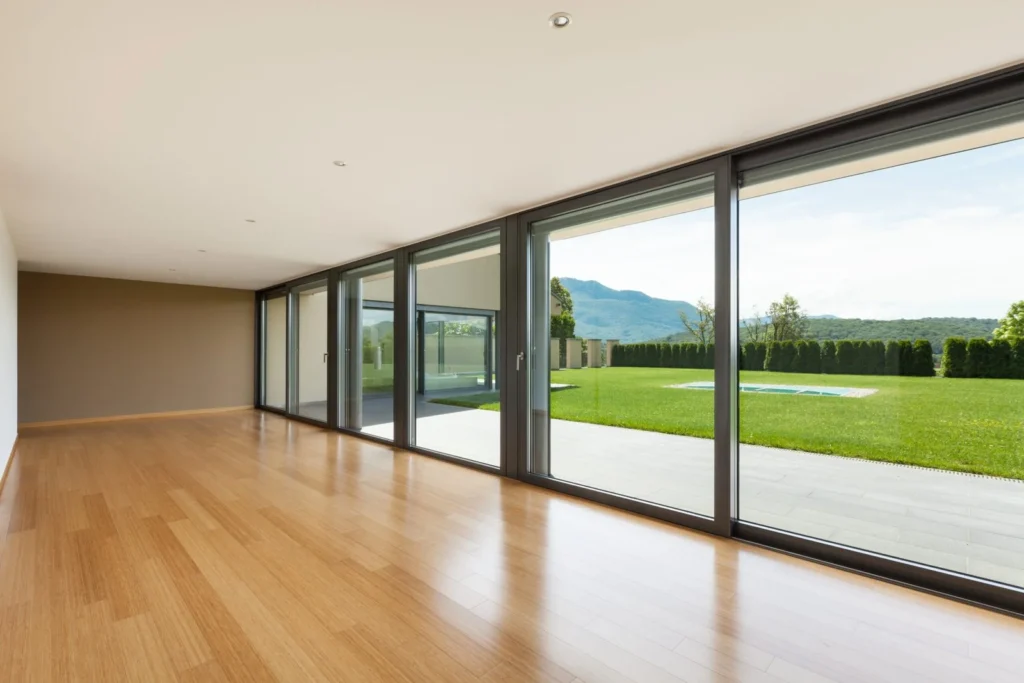 Große Hebeschiebetür mit maximaler Glasfläche von Elsfen – Aluprof MB-77HS in Leverkusen und Köln