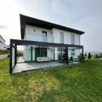 Moderner Wintergarten in Odenthal als Kundenreferenz von Elsfen mit Fokus auf Wärmeschutz und Design