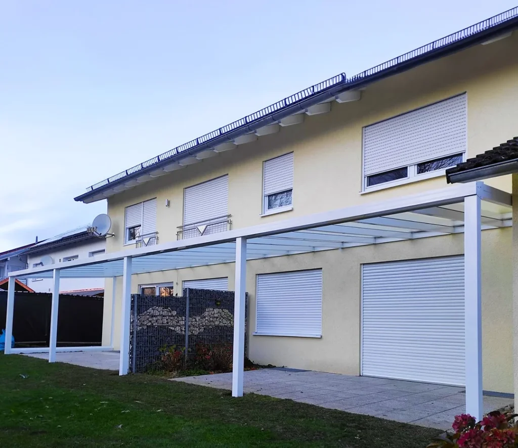 XXL Terrassenüberdachung in Weiß mit Glasdach – Referenz Leichlingen Burscheid bei Köln