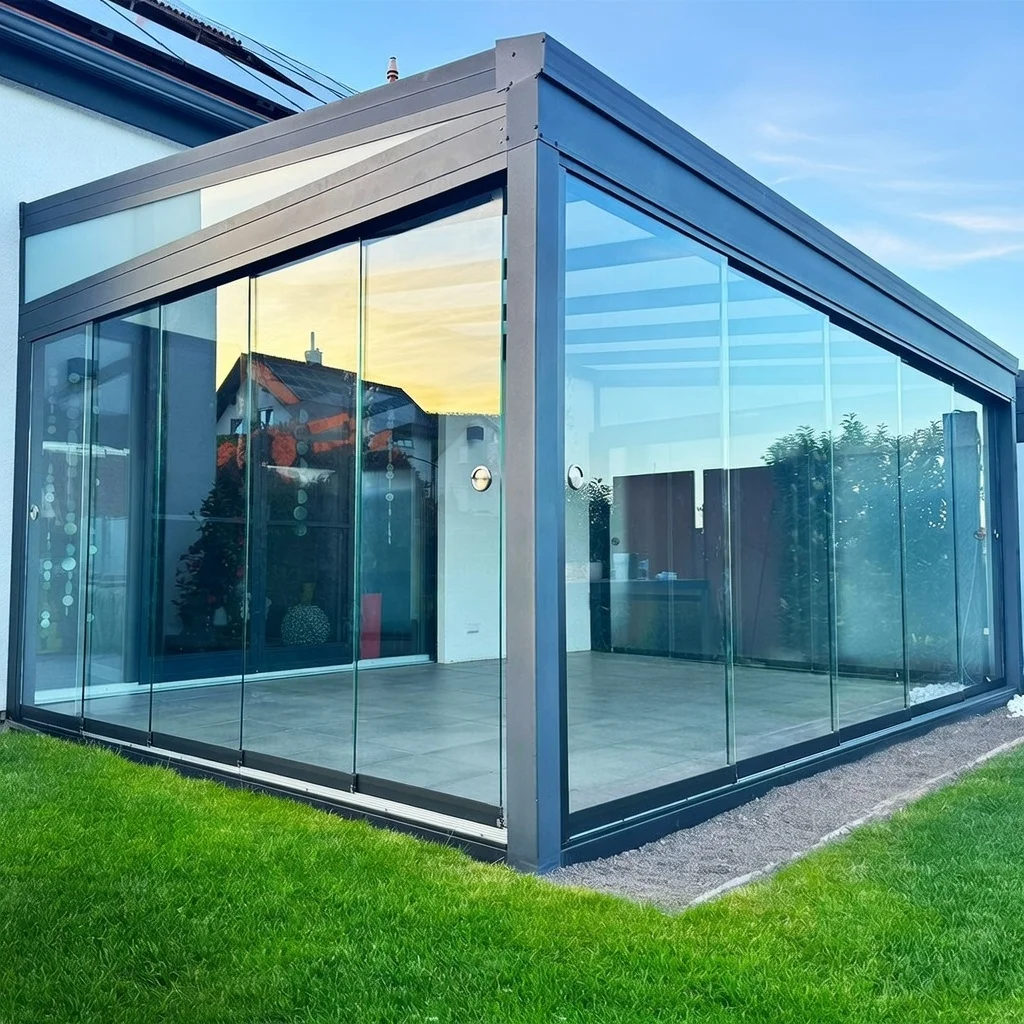 Kaltwintergarten aus Aluminium in Anthrazit mit Panoramaverglasung in Burscheid