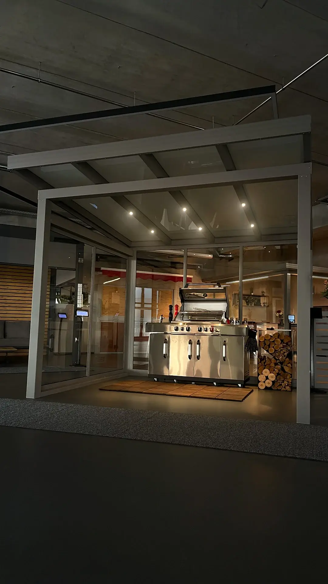 Grillpavillon mit Glasschiebetüren und LED in Leverkusen
